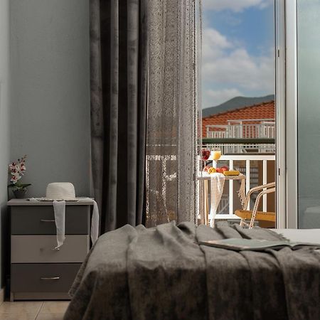 Ferienwohnung House Toula Elegant Sarti Exterior foto